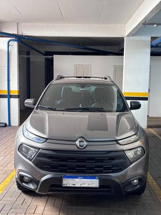 FIAT TORO 2.0 16V TURBO DIESEL FREEDOM 4WD AT9 FIAT TORO 2.0 16V TURBO DIESEL FREEDOM 4WD AT9